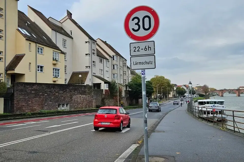 "An vielen Straßen in Heidelberg ist der Verkehr viel zu laut", Artikel in der RNZ am 27. Oktober 2024