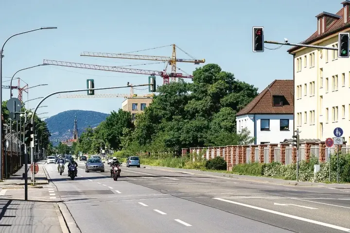 "Die Römerstraße bekommt einen Grünstreifen in der Mitte", Artikel in der RNZ am 1. Juli 2020